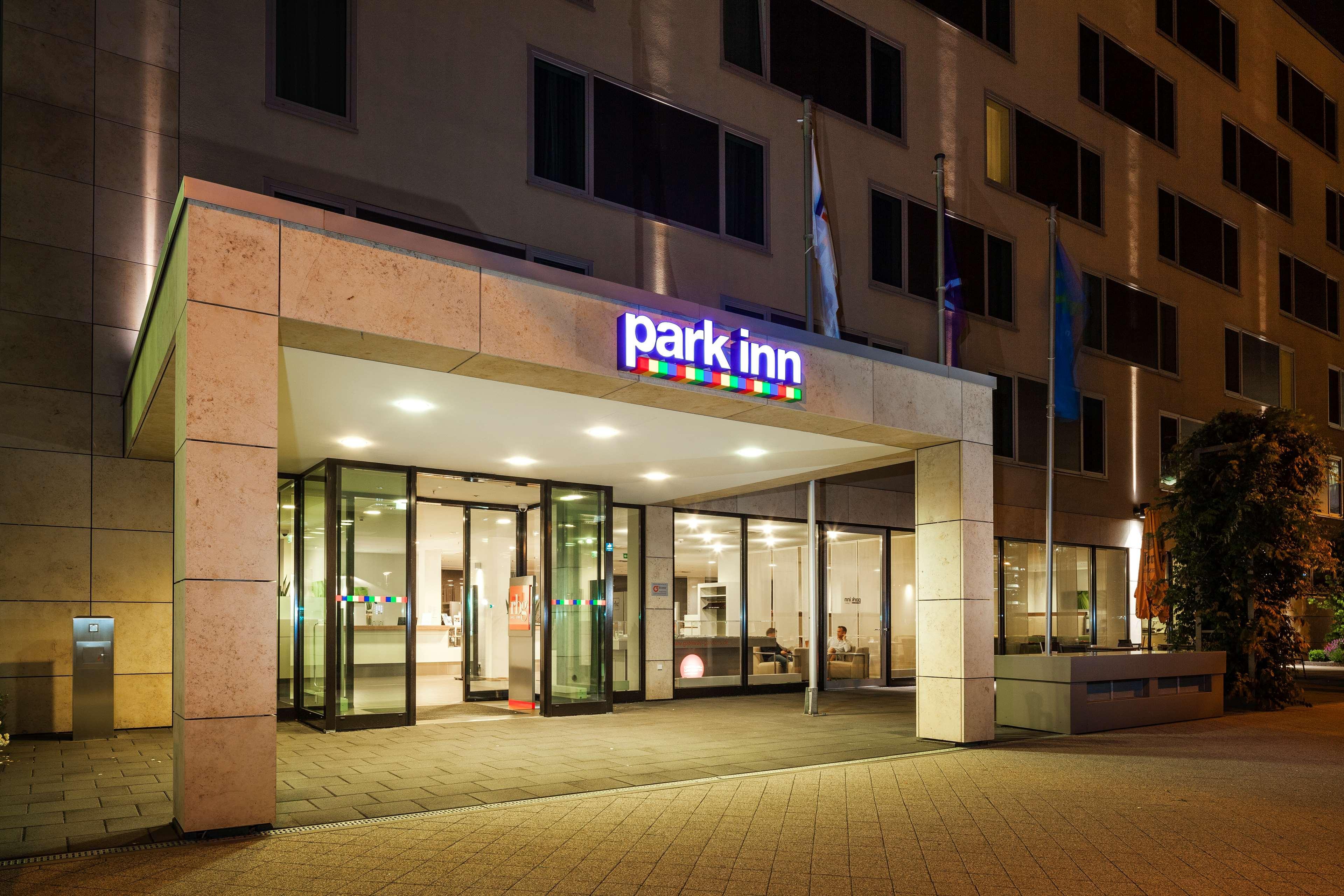 Park Inn By Radisson Frankfurt Airport Francfort-sur-le-Main Extérieur photo