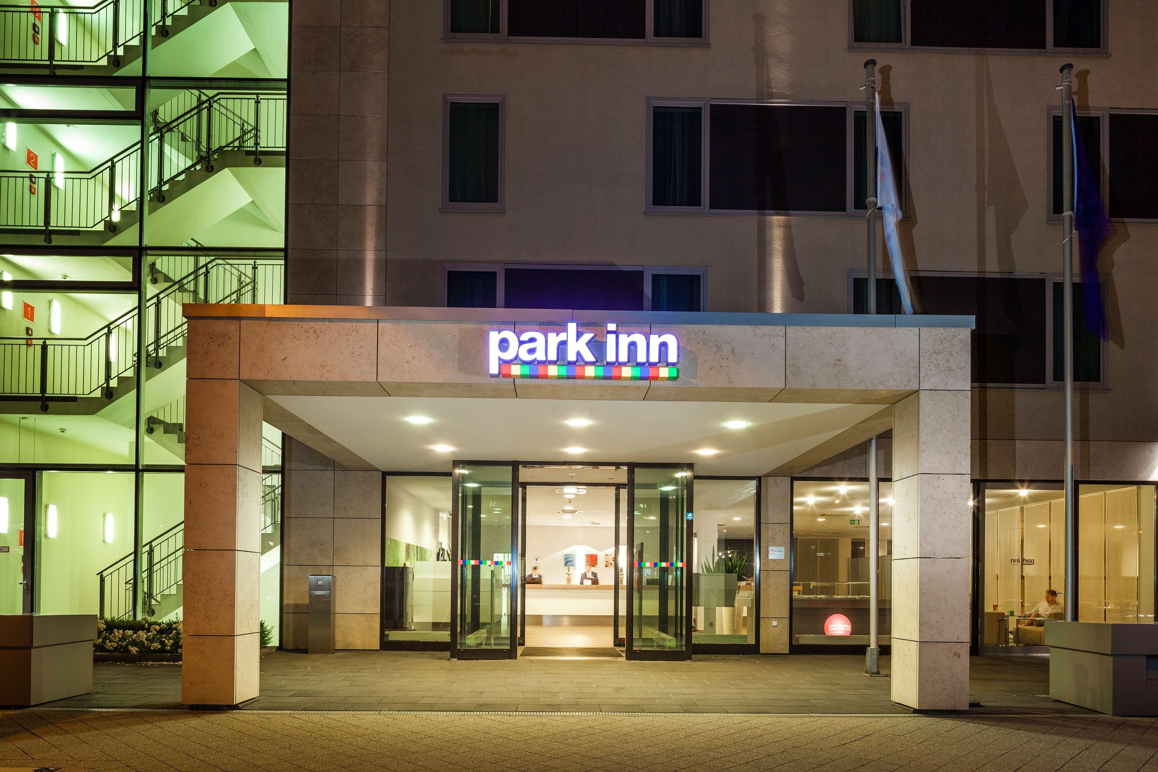 Park Inn By Radisson Frankfurt Airport Francfort-sur-le-Main Extérieur photo