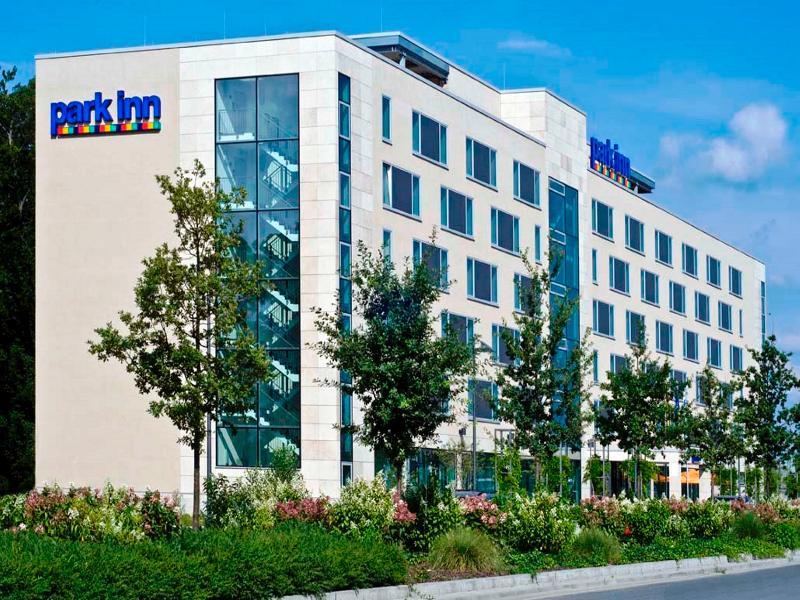 Park Inn By Radisson Frankfurt Airport Francfort-sur-le-Main Extérieur photo